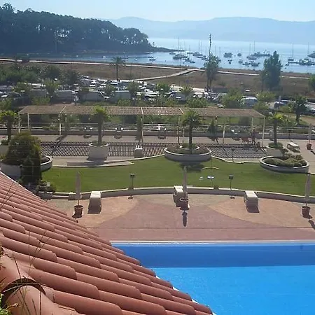 Aticos Residencial Illas Atlanticas Апартаменти